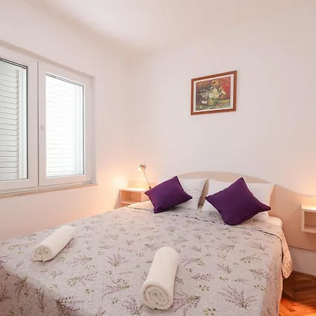 Nada With Seaview Apartment Sukošan