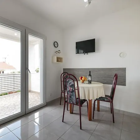 Nada With Seaview Apartment